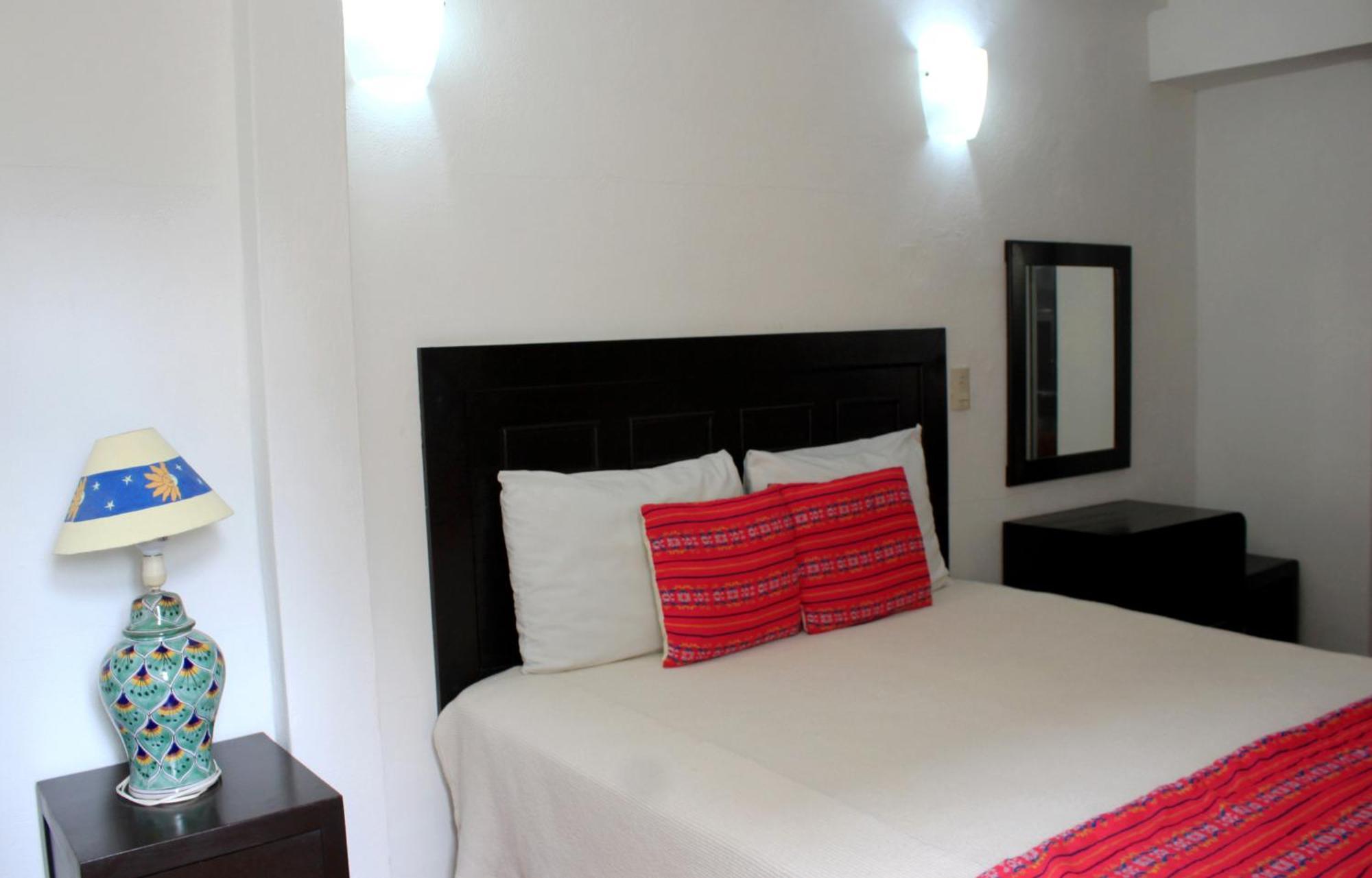 La Iguana Vallarta Lgbt Adults Only - Romantic Zone - Party Clubbing Street Puerto Vallarta Pokoj fotografie