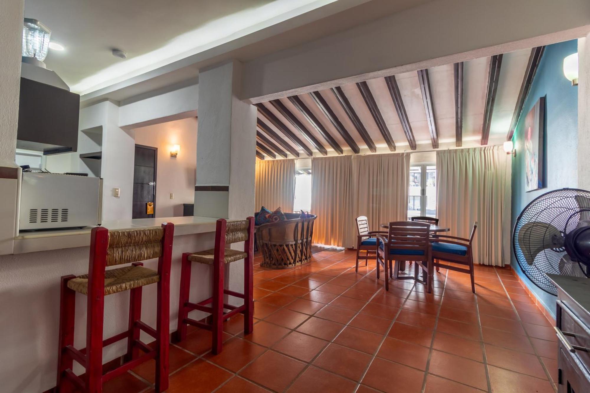 La Iguana Vallarta Lgbt Adults Only - Romantic Zone - Party Clubbing Street Puerto Vallarta Exteriér fotografie