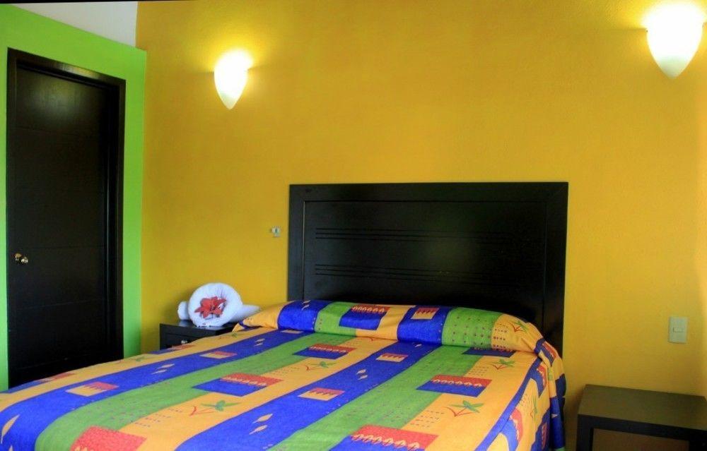 La Iguana Vallarta Lgbt Adults Only - Romantic Zone - Party Clubbing Street Puerto Vallarta Exteriér fotografie