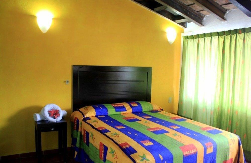 La Iguana Vallarta Lgbt Adults Only - Romantic Zone - Party Clubbing Street Puerto Vallarta Exteriér fotografie